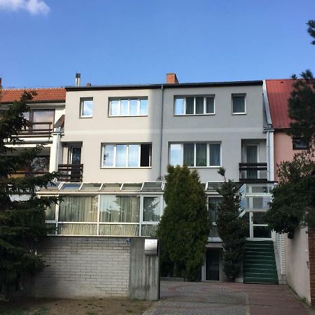 Hotel-Pension Kamyk Prag Exteriör bild