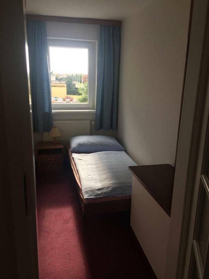 Hotel-Pension Kamyk Prag Exteriör bild